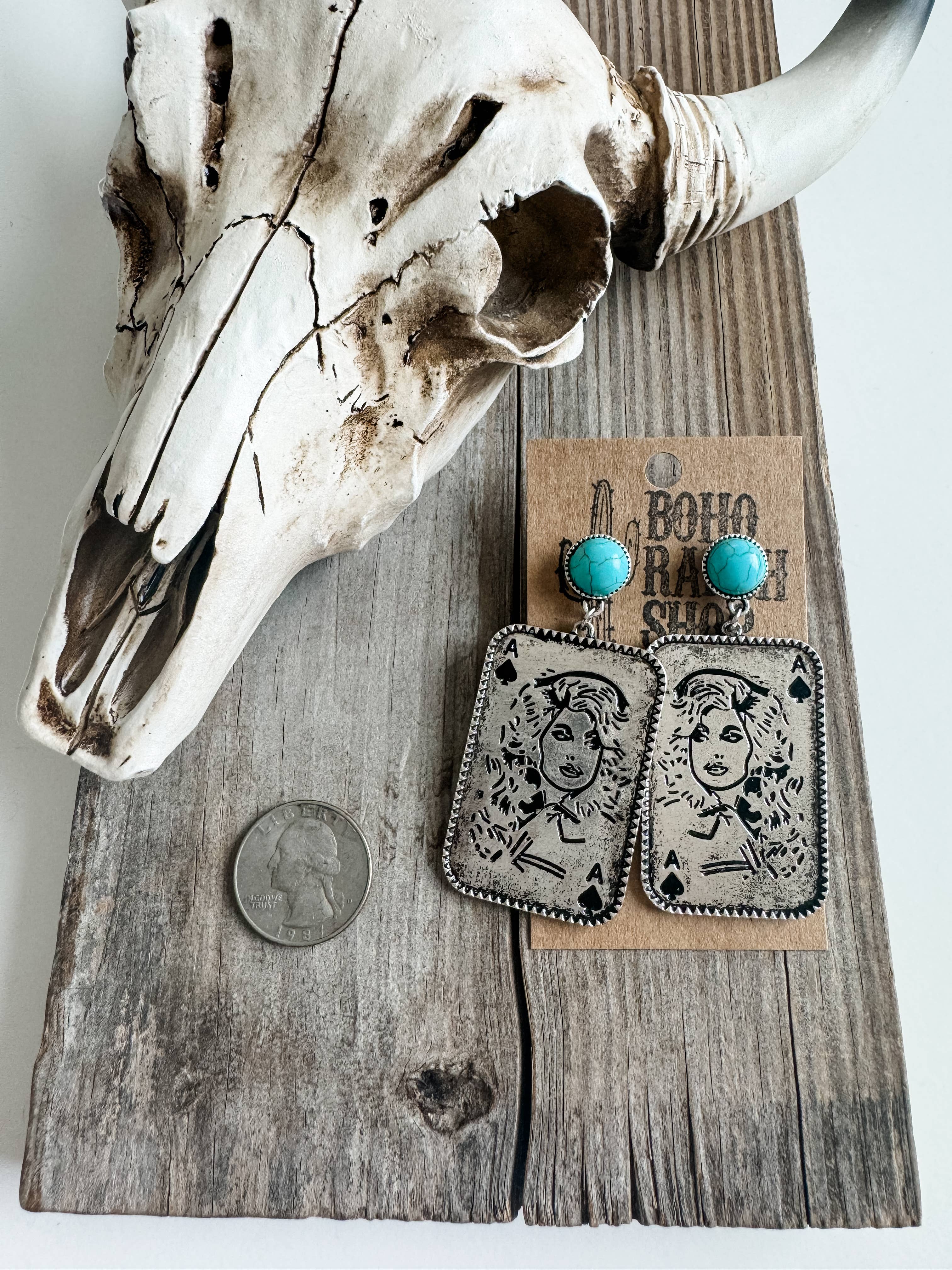 Queen Dolly Engraved Earrings