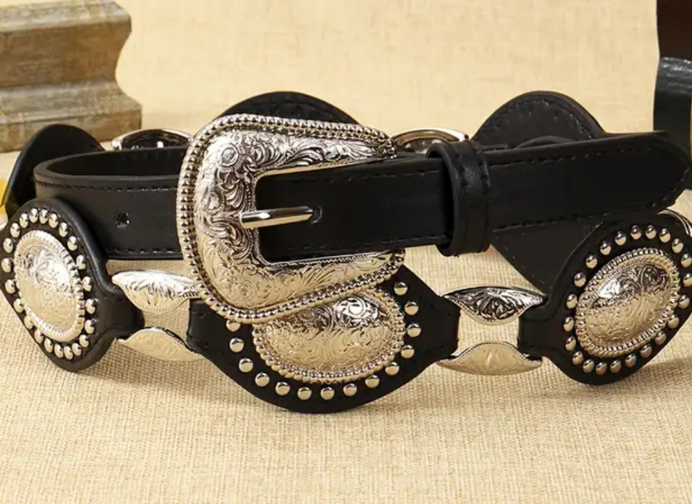 Scalloped Concho Belt