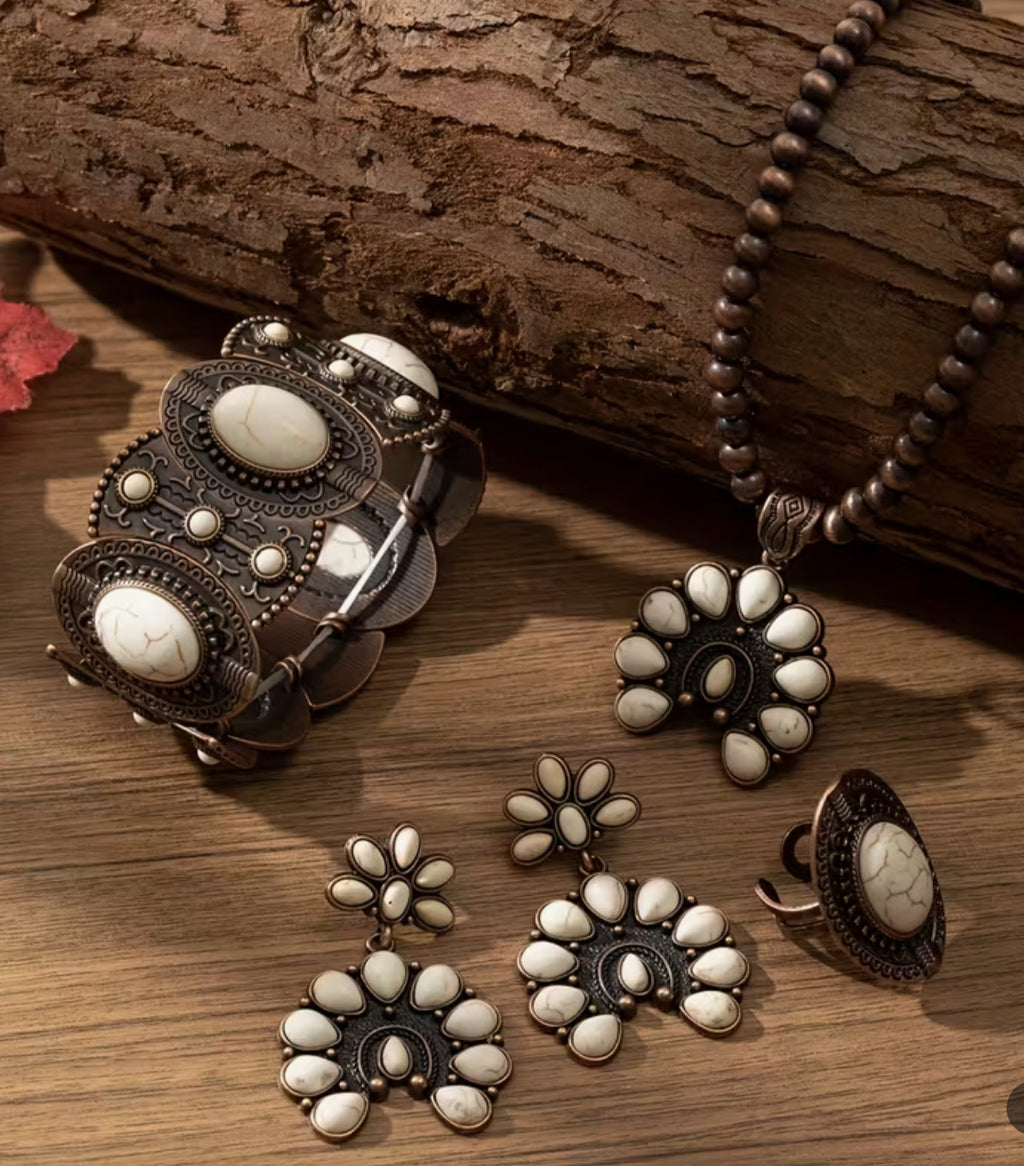 White Squash Blossom 4pc Set