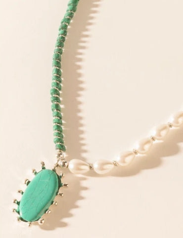 Myra Desert Equinox Necklace in Ivory Gleam